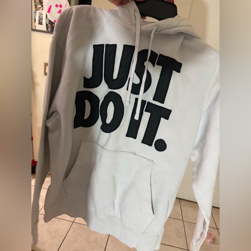 Vintage Nike Hoodie with Black Text - Picture 4 of 4